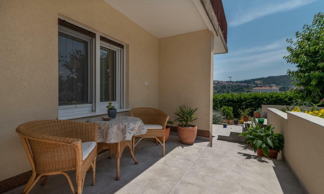 Apartments Flora Трогир Экстерьер фото