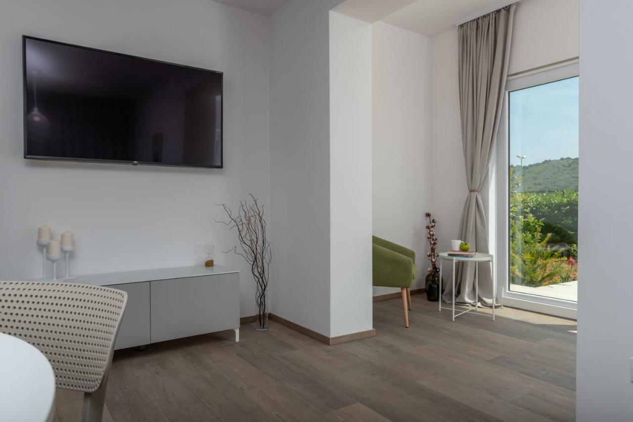 Apartments Flora Трогир Экстерьер фото