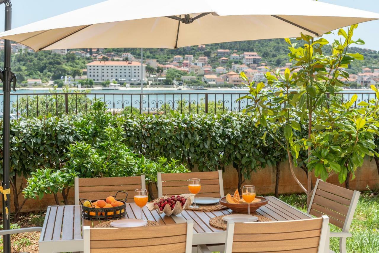 Apartments Flora Трогир Экстерьер фото
