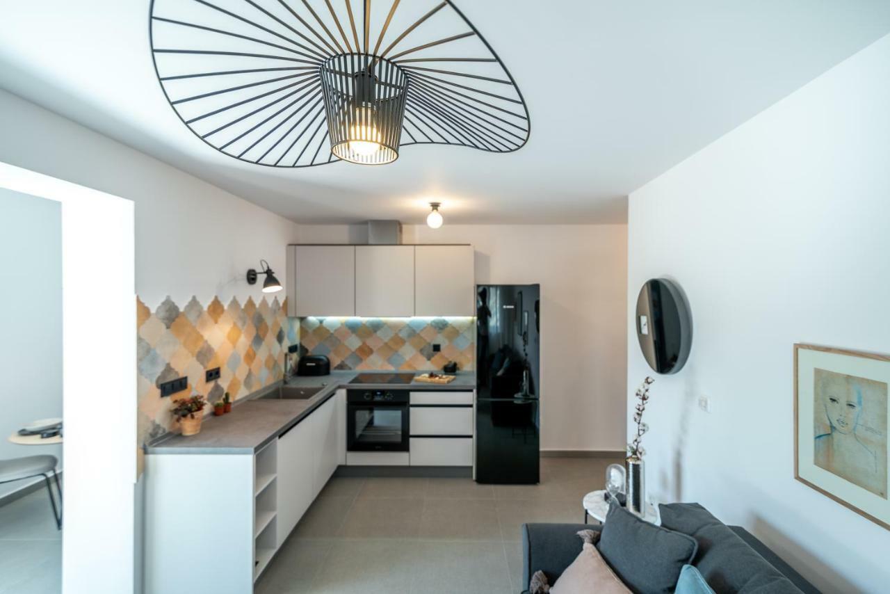 Apartments Flora Трогир Экстерьер фото
