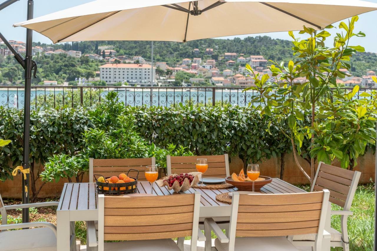 Apartments Flora Трогир Экстерьер фото