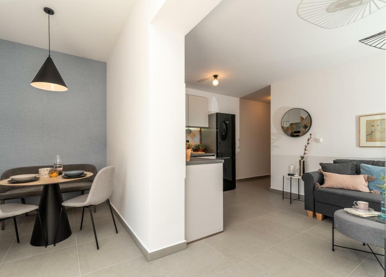 Apartments Flora Трогир Экстерьер фото