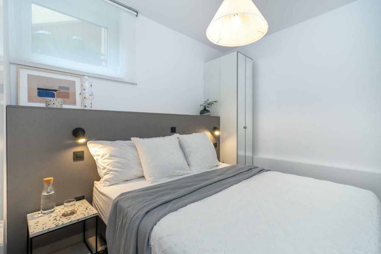 Apartments Flora Трогир Экстерьер фото
